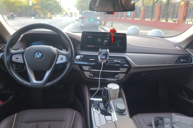 宝马5系 2021款 530Li 领先型 豪华套装中控内饰12