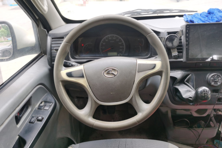 金龙 凯锐浩克 2019款 2.2L M1标准型平顶V22局部细节13