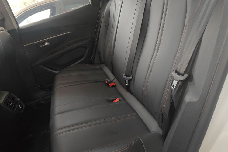 标致4008 2019款 改款 360THP 尝先版中控内饰21