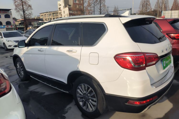哈弗H6 2015款 运动版 1.5T 自动两驱豪华型车身外观4
