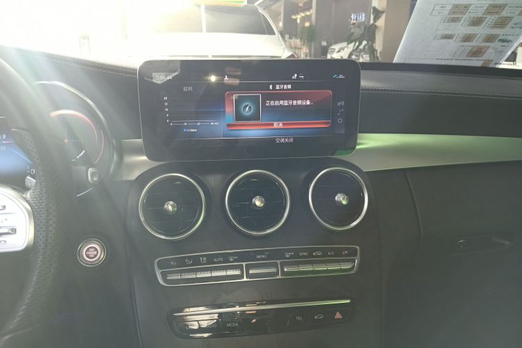 奔驰C级 2020款 改款 C 200 L 时尚型运动版中控内饰16