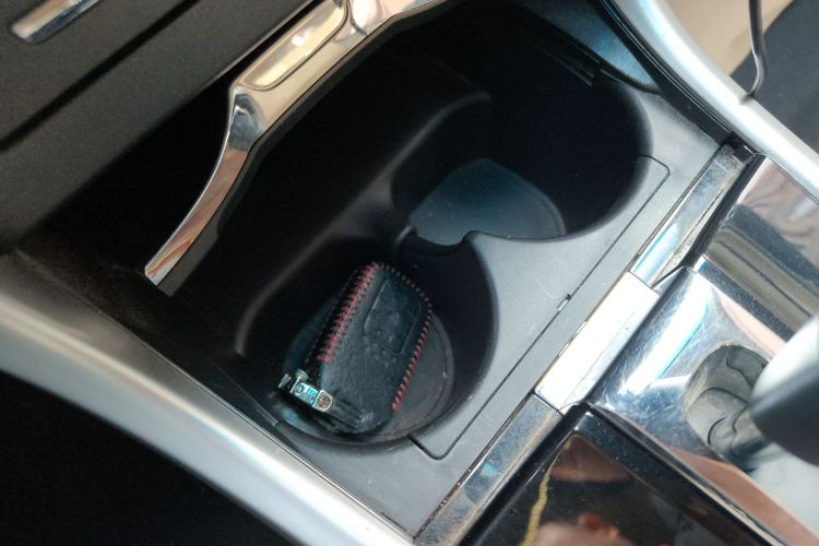 本田 凌派 2015款 1.8L 自动豪华版中控内饰11