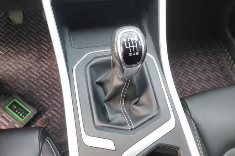 吉利汽车 远景X6 2020款 1.4T 手动尊贵型中控内饰18