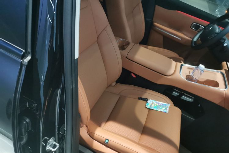 零跑汽车 零跑C16 2026款 增程 280激光雷达版 6座局部细节41