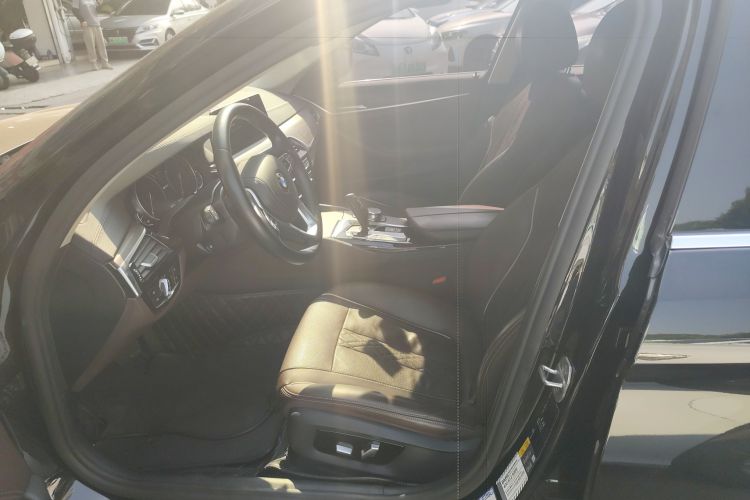 宝马5系新能源 2019款 530Le 豪华套装局部细节19