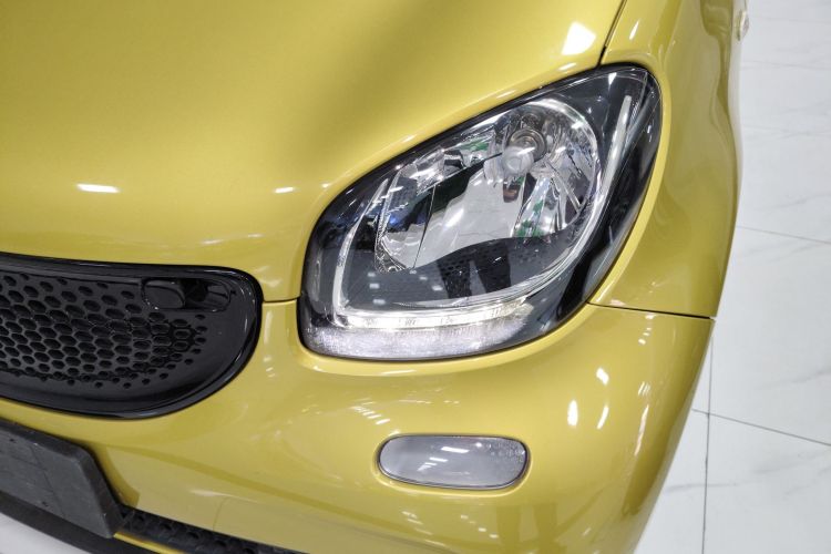 smart forfour 2016款 0.9T 66千瓦先锋版局部细节36