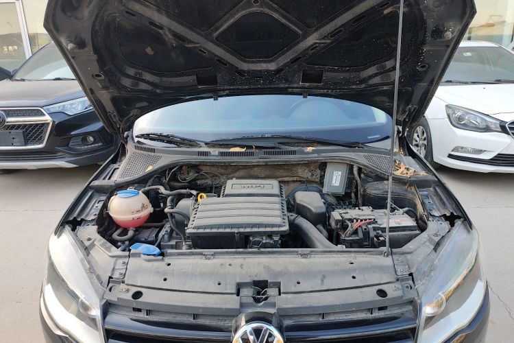 大众 捷达 2015款 1.4L 手动时尚型机舱底盘24