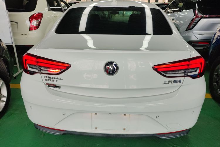 别克 君威 2020款 552T 豪华型车身外观6