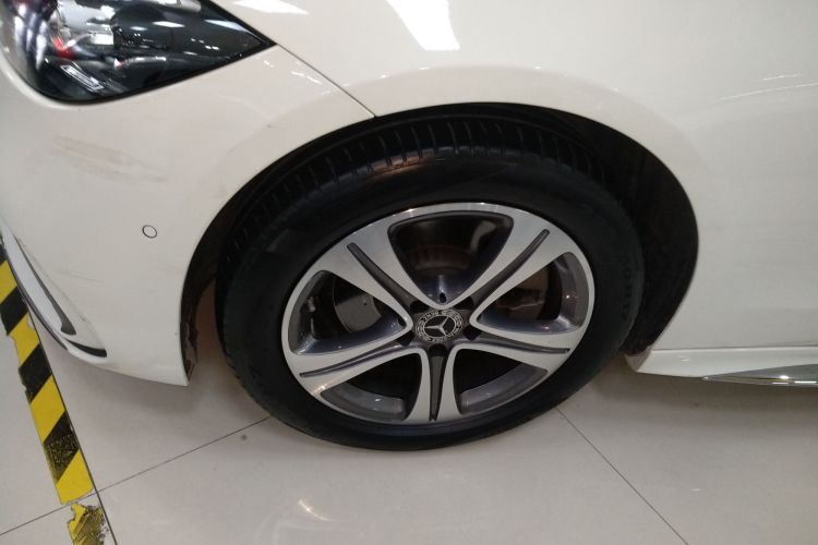 奔驰C级 2022款 改款 C 200 L 运动版车身外观6007