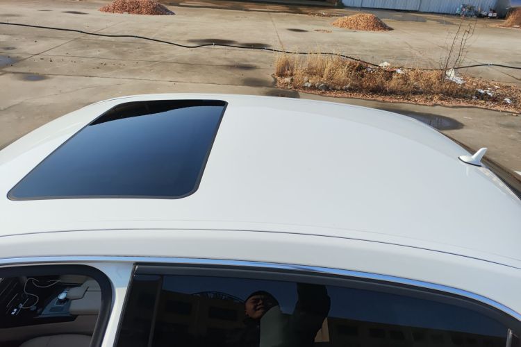 奔驰E级 2014款 改款 E 260 L 运动型局部细节57