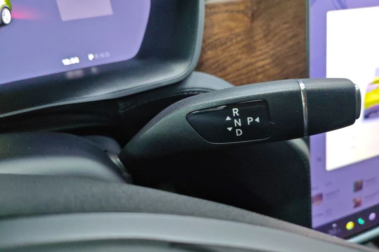 特斯拉 Model X 2020款 长续航升级版中控内饰18