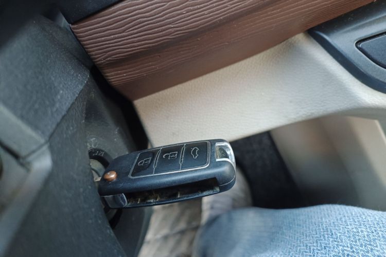 东风风行 菱智 2020款 M5L 1.6L 基本型 7座中控内饰11