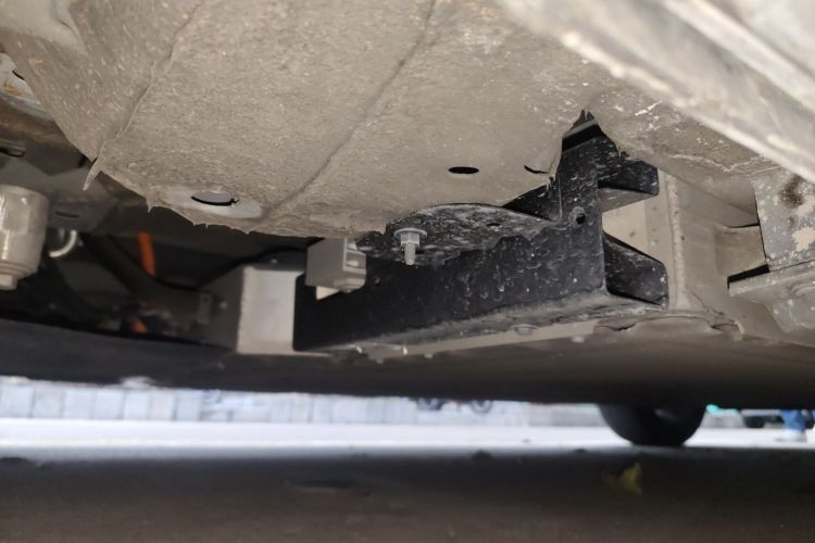 红旗E-QM5 2022款 431km 充电乐享版局部细节9004