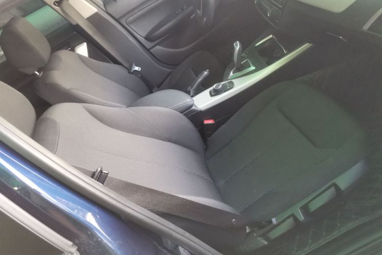 宝马1系(进口) 2018款 118i 领先型中控内饰41