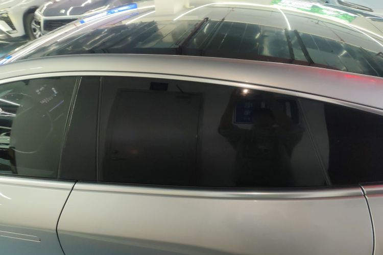 小鹏P7 2023款 P7i 702 Pro局部细节57