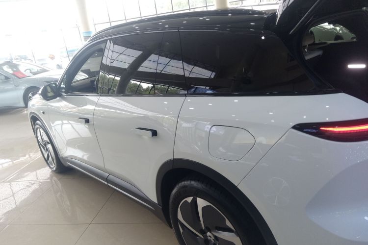 蔚来ES6 2023款 75kWh车身外观6003