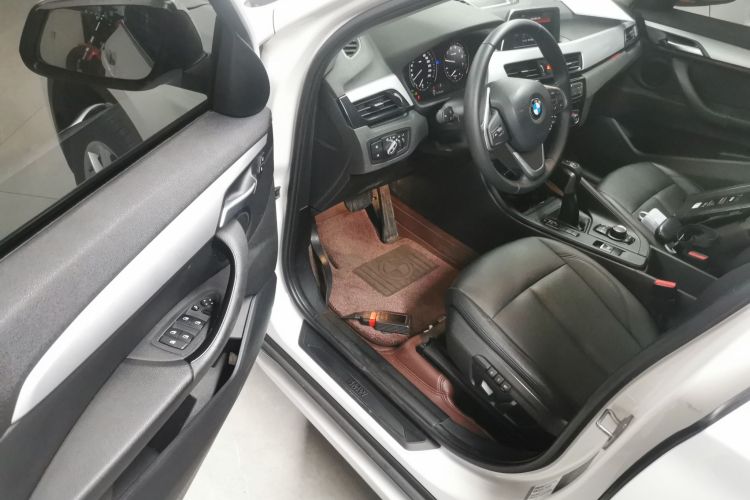 宝马X1 2018款 sDrive18Li 时尚型中控内饰20