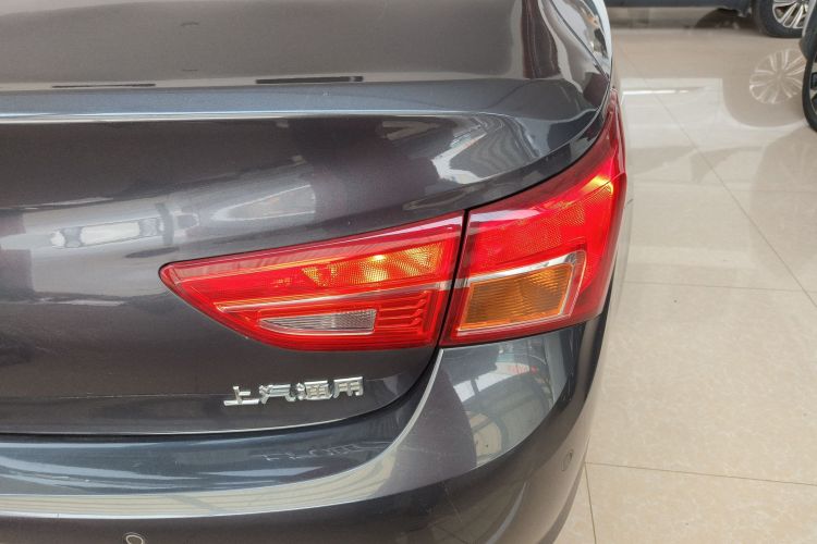 别克 威朗 2017款 三厢 15S 自动进取型车身外观9