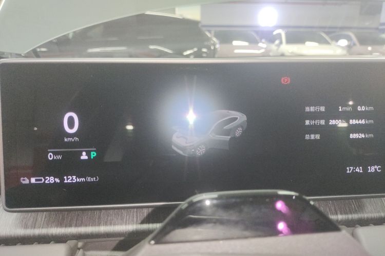 蔚来ET7 2022款 100kWh中控内饰14