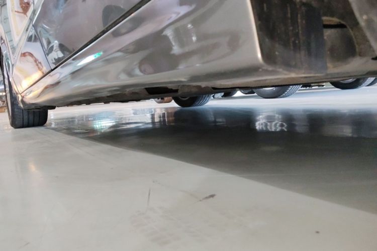 福特 蒙迪欧 2013款 2.0L GTDi200时尚型机舱底盘30