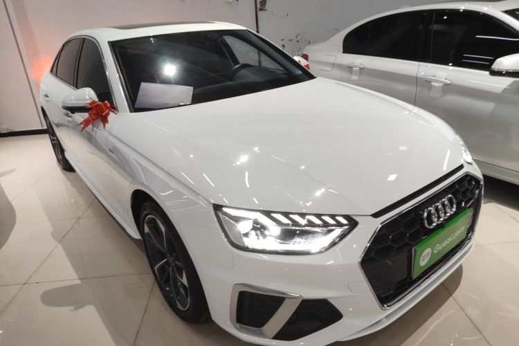 奥迪A4L 2022款 40 TFSI 时尚动感型车身外观3