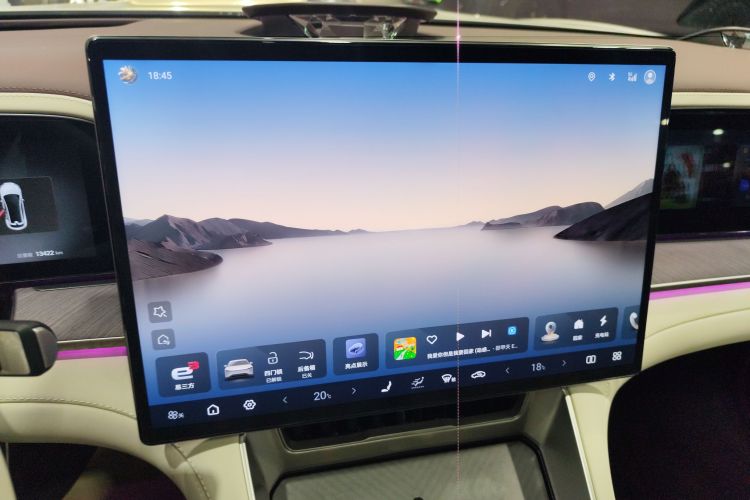 腾势Z9GT 2024款 1100四驱Ultra版中控内饰16