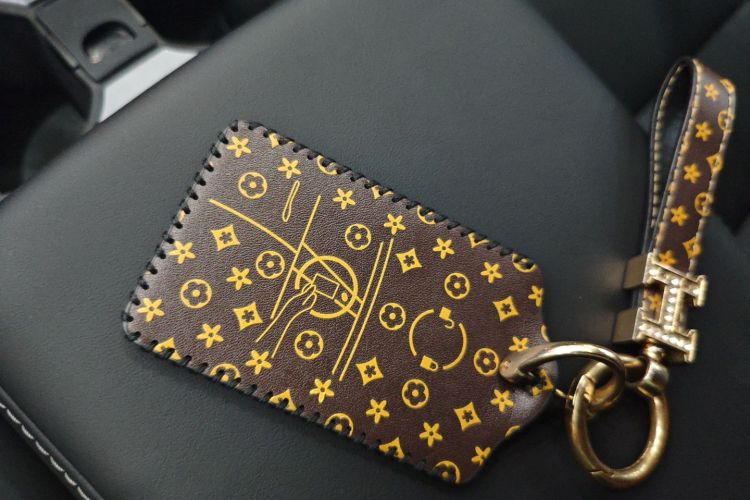 特斯拉 Model Y 2021款 标准续航后驱版中控内饰11