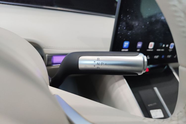 鸿蒙智行 享界S9 2024款 纯电 Max 后驱长航版中控内饰18