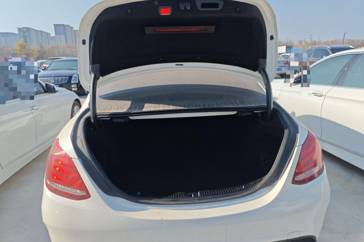 奔驰C级 2015款 C 180 L 运动型局部细节23