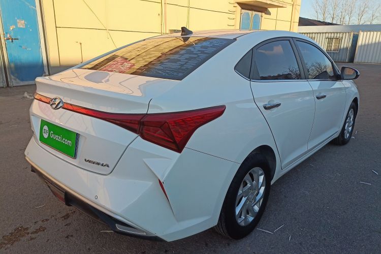 现代 悦纳 2020款 1.4L 手动GLS炫酷版车身外观6005