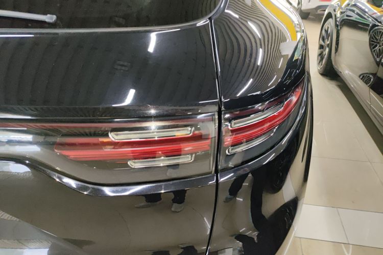 保时捷 2019款 Cayenne 3.0T车身外观9