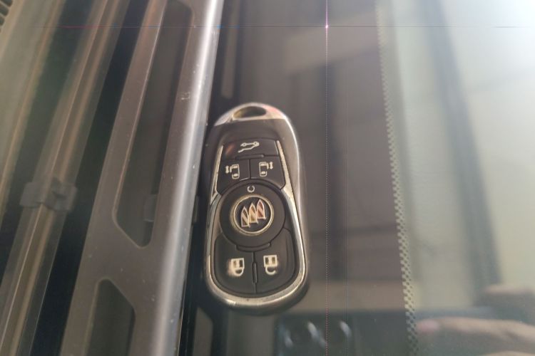 别克GL8 2020款 Avenir艾维亚 四座尊礼版中控内饰7001