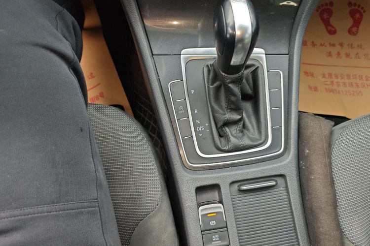 大众 高尔夫 2018款 230TSI 自动舒适型局部细节18