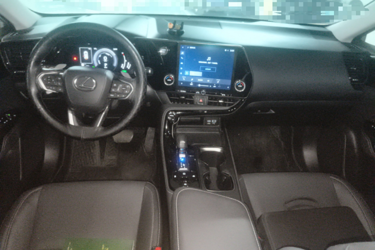 雷克萨斯NX 2022款 350h 前驱 创悦版中控内饰12