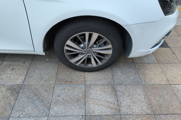 吉利汽车 帝豪 2018款 1.5L CVT向上互联版车身外观10