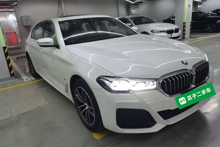 宝马5系 2022款 改款二 525Li M运动套装车身外观3