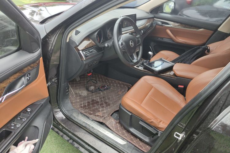 汉腾汽车 汉腾X7 2016款 2.0T 手动豪华型中控内饰20