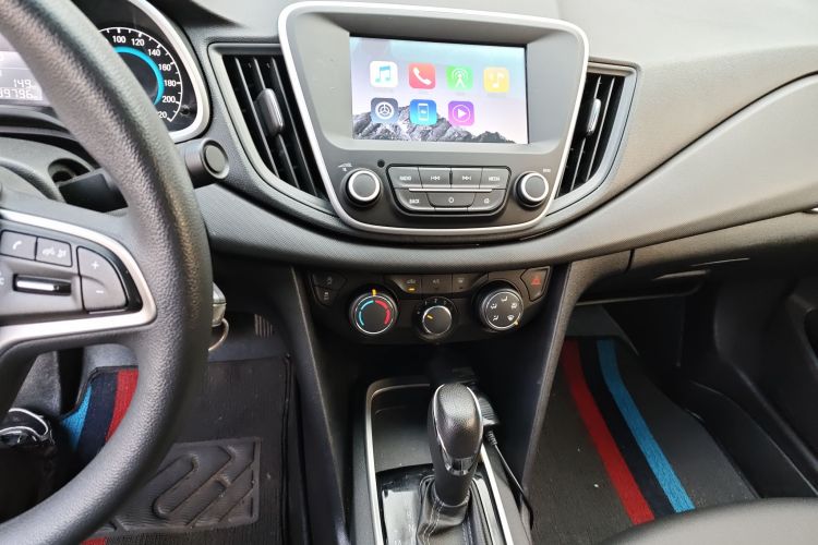 雪佛兰 科沃兹 2019款 320 自动欣悦版中控内饰16