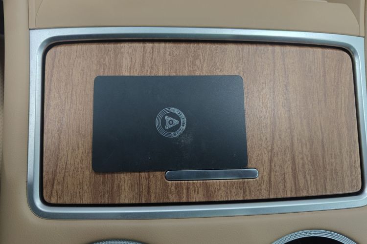 鸿蒙智行 智界R7 2024款 纯电 667km Max中控内饰7001