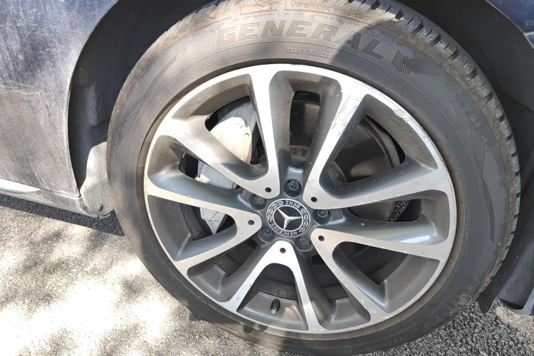 奔驰E级 2018款 改款 E 300 L 豪华型车身外观6007