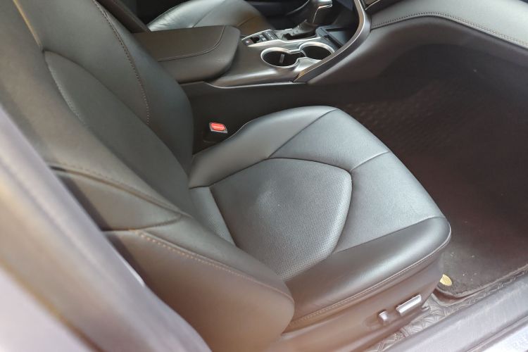 丰田 凯美瑞 2023款 双擎 2.5HG 豪华版局部细节41