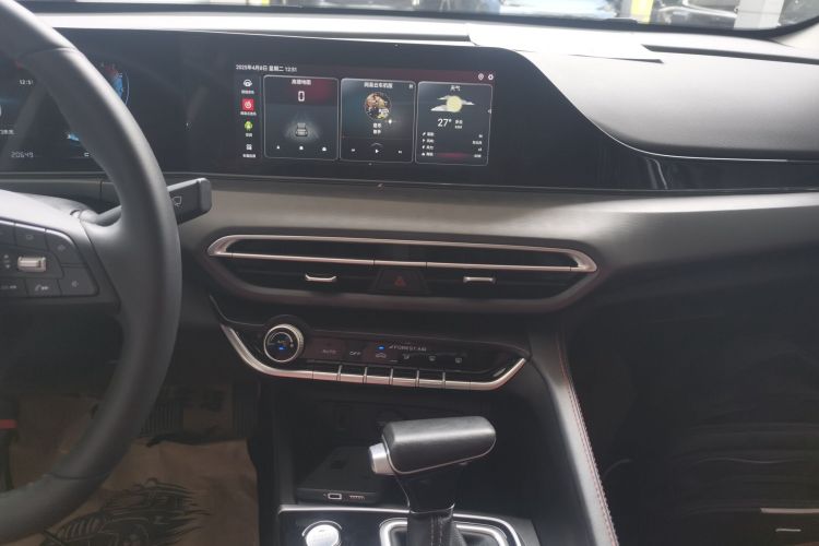 长安 逸动 2021款 PLUS 蓝鲸NE 1.4T GDI DCT尊贵型中控内饰16