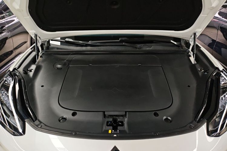 昊铂HT 2024款 670高阶智驾版机舱底盘24