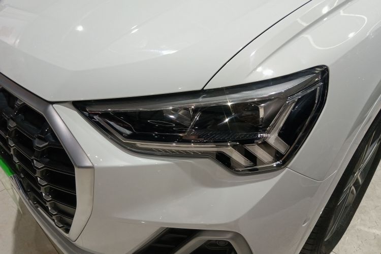 奥迪Q3 2022款 40 TFSI 时尚动感型局部细节36