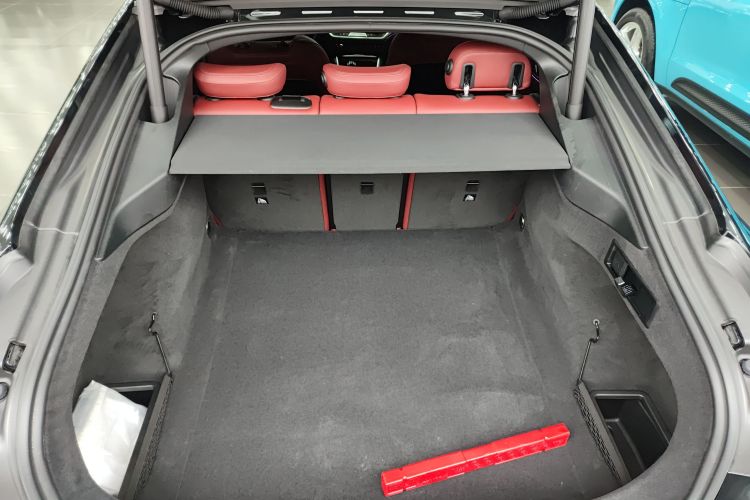 宝马4系 2022款 425i Gran Coupe M运动曜夜套装局部细节23