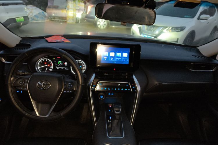 丰田 凌放HARRIER 2022款 2.0L CVT两驱进取版中控内饰12