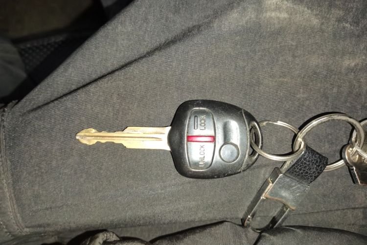 三菱 翼神 2013款 时尚版 1.8L 手动舒适型中控内饰11