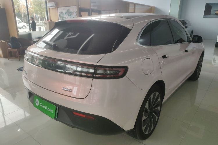 鸿蒙智行 问界M5 2022款 增程后驱标准版车身外观7