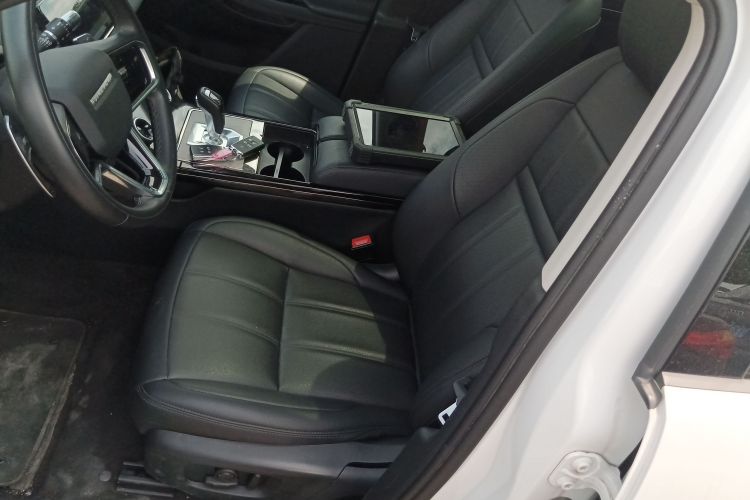 路虎 揽胜极光 2022款 极光L 249PS R-Dynamic 豪华版局部细节19