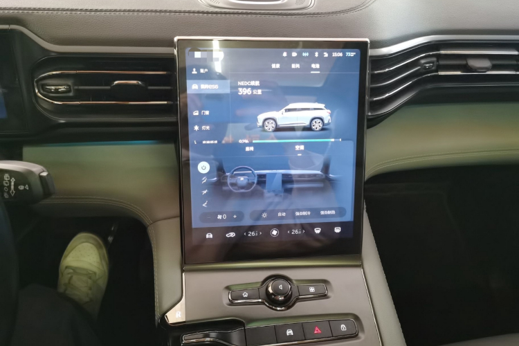 蔚来ES6 2019款 430KM 性能版中控内饰16
